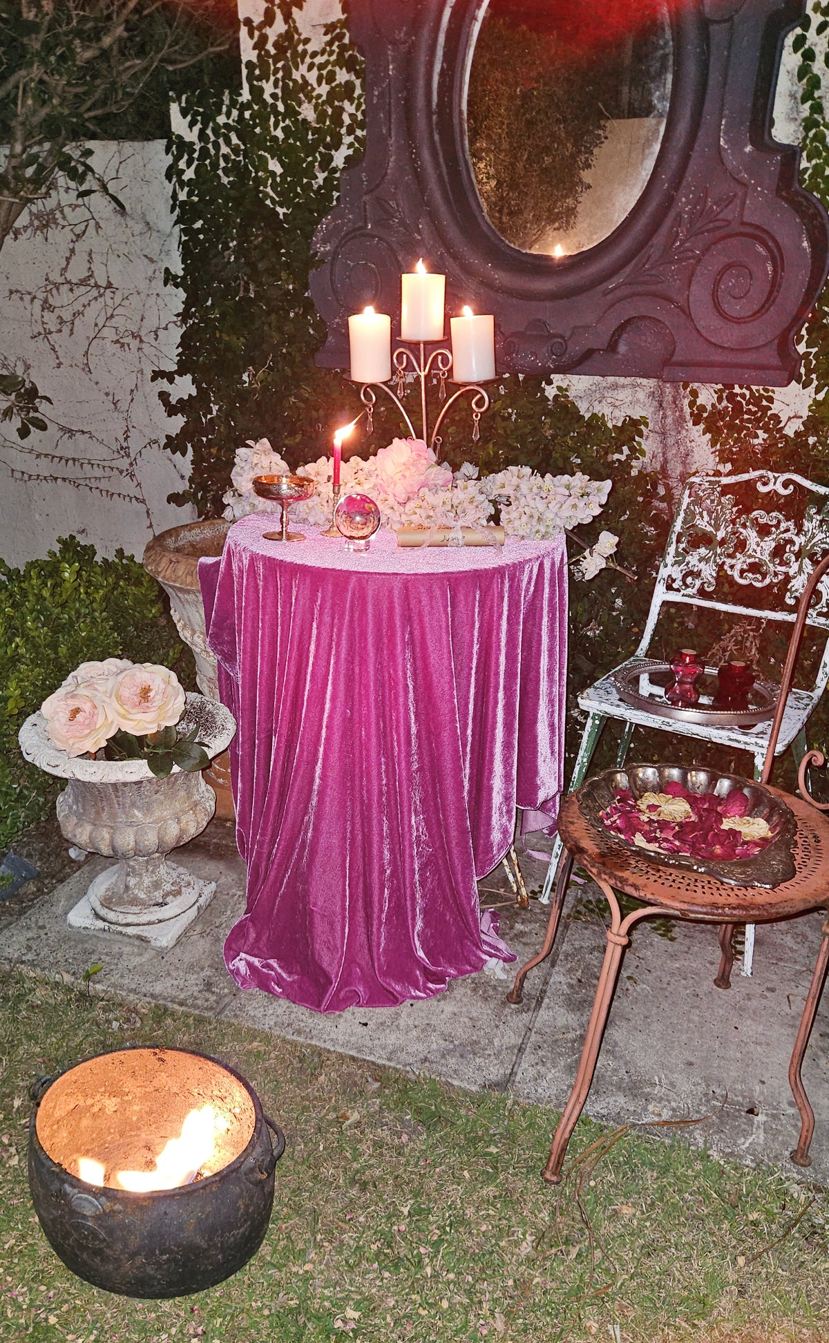 SHARED ALTAR SERIES 3- NEW MOON APHRODITE GLAMOUR RITUAL